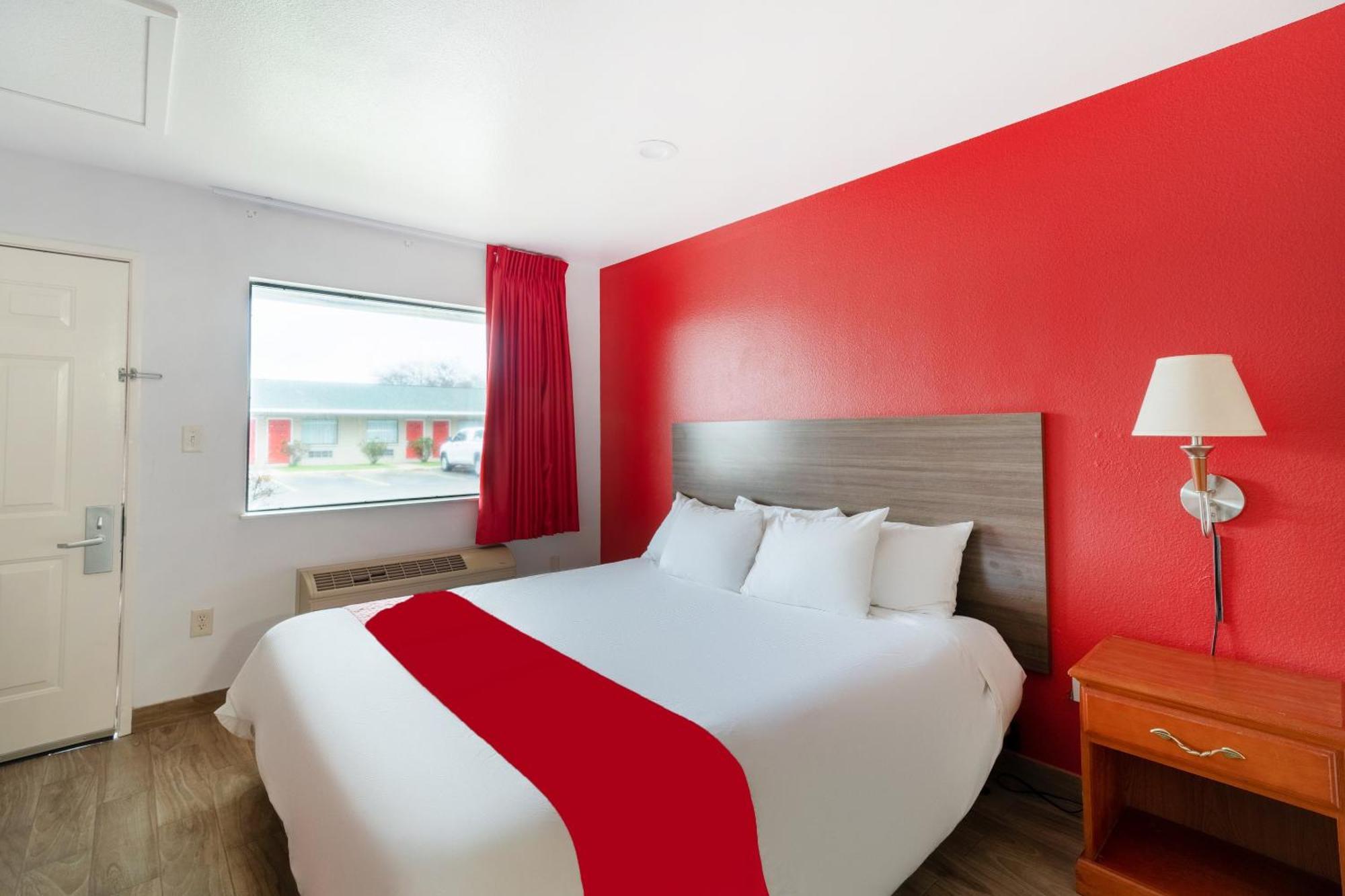 OYO Hotel San Antonio near AT&T Center Esterno foto