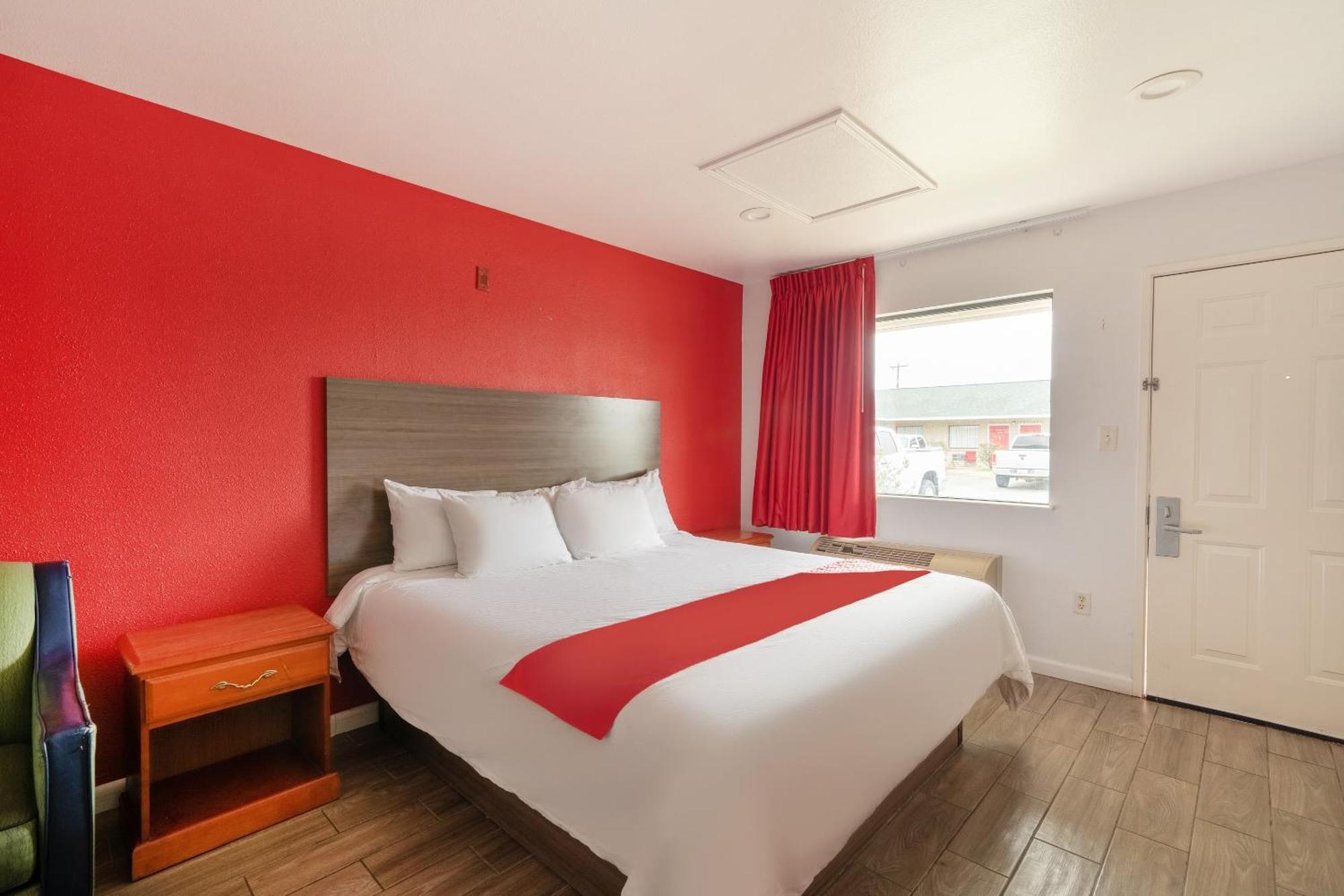 OYO Hotel San Antonio near AT&T Center Esterno foto