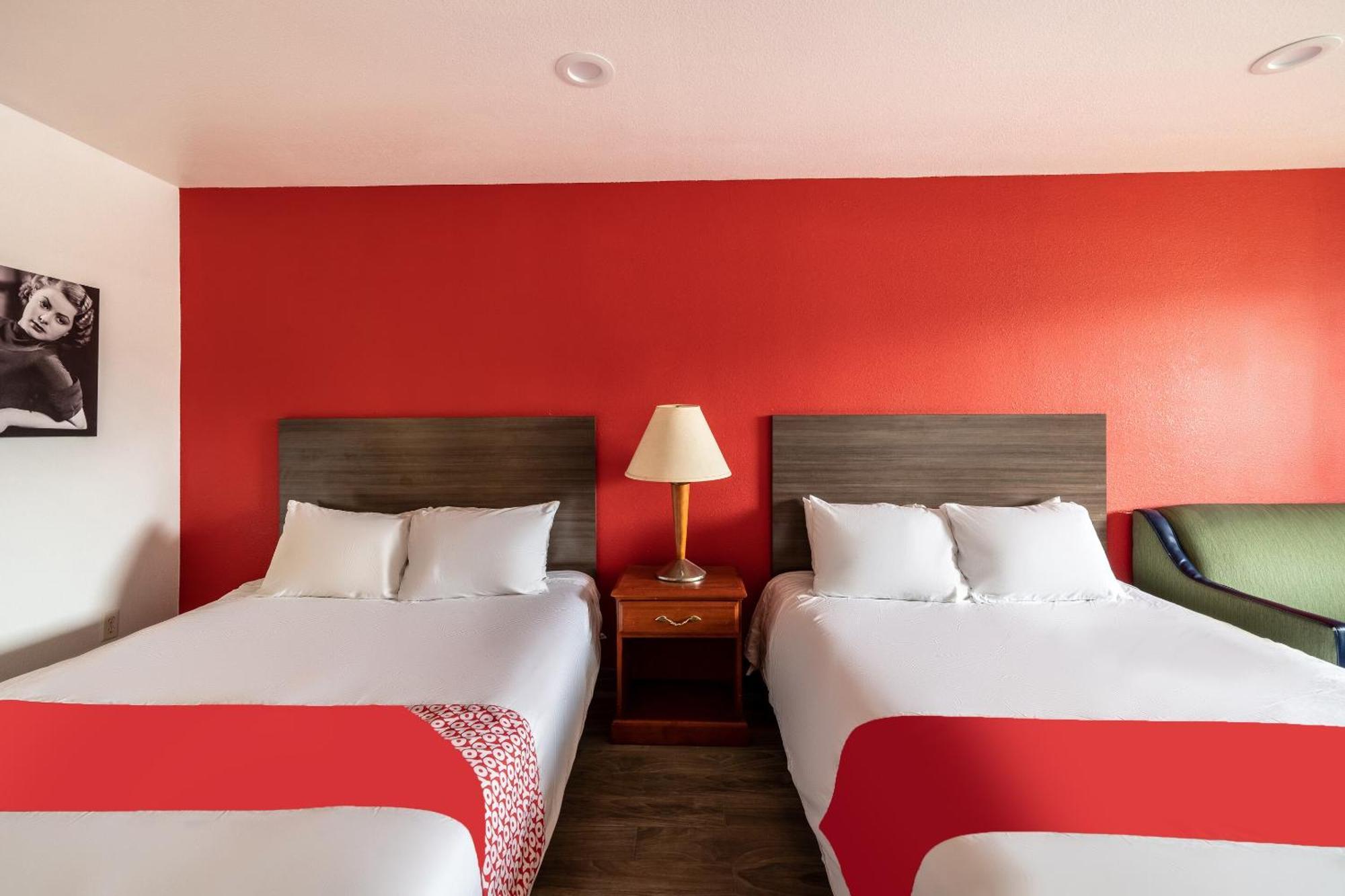 OYO Hotel San Antonio near AT&T Center Esterno foto
