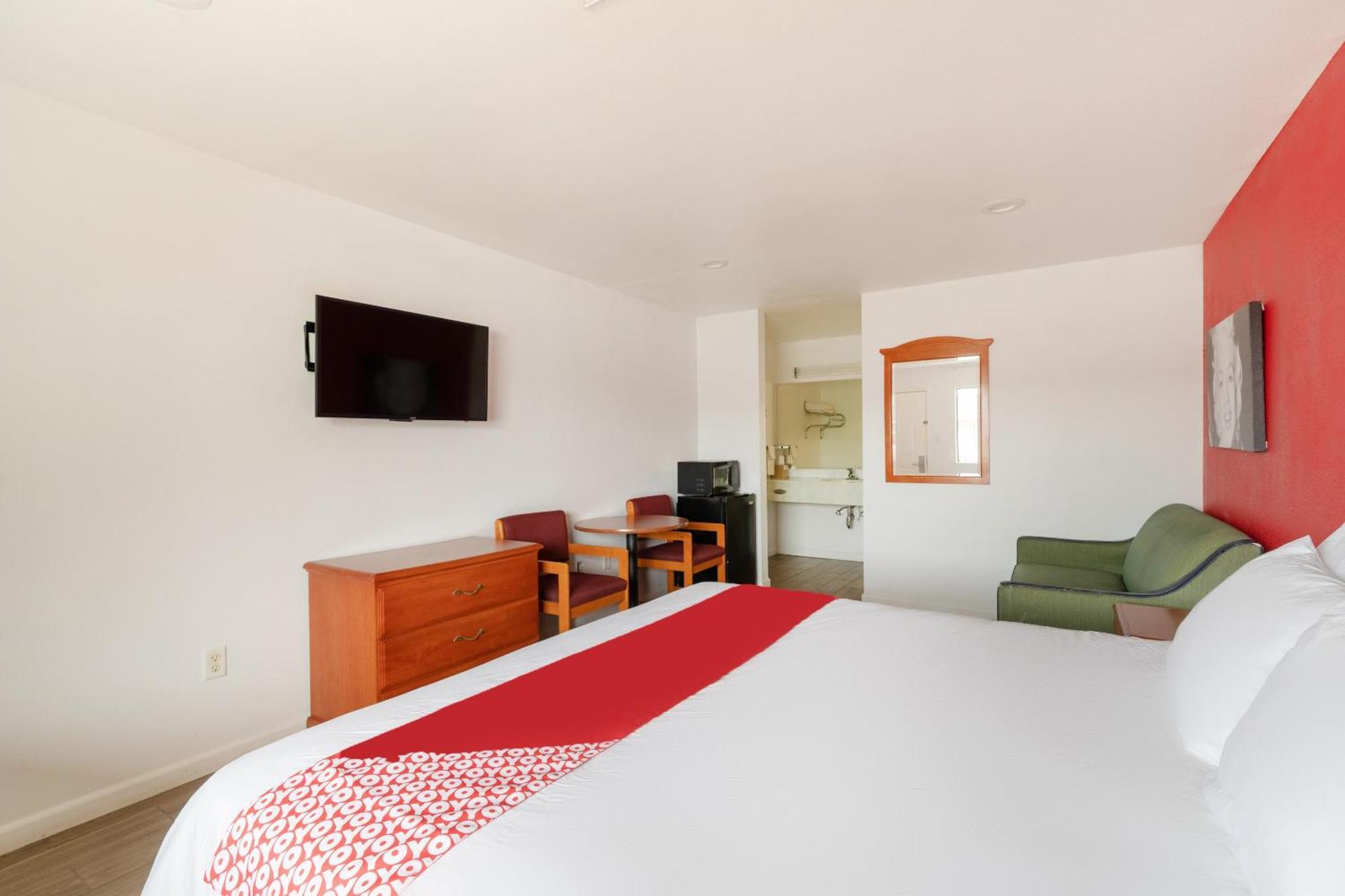 OYO Hotel San Antonio near AT&T Center Esterno foto